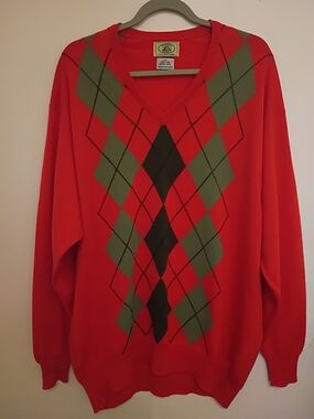 Men's‎ Red Argyle V-Neck Sweater with Green and Black Accents 52in 2XL/3XL
